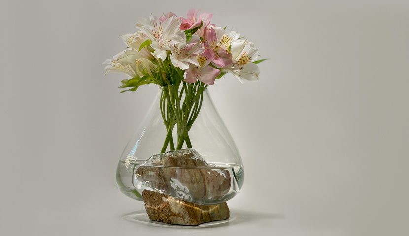 گلدان شیشه ای تلفیقی با سنگ مرمر 120236