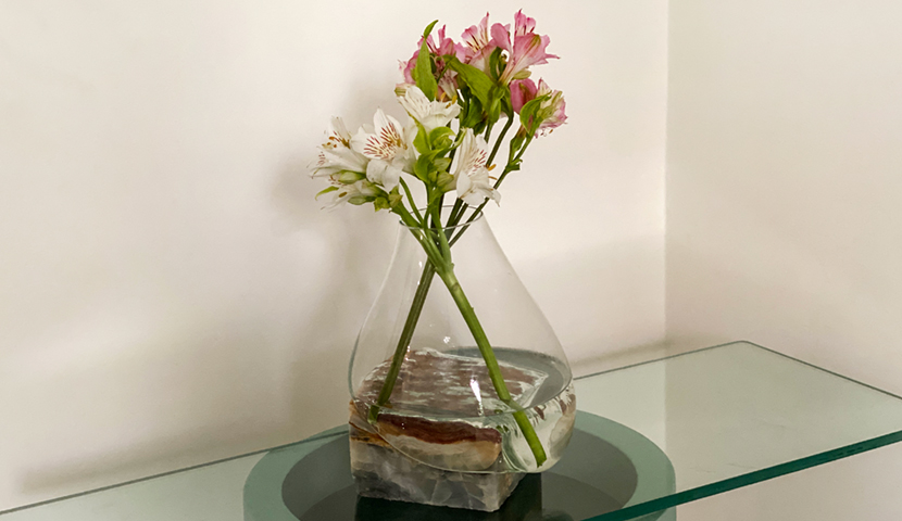 گلدان شیشه ای با سنگ مرمر ساترن 041910