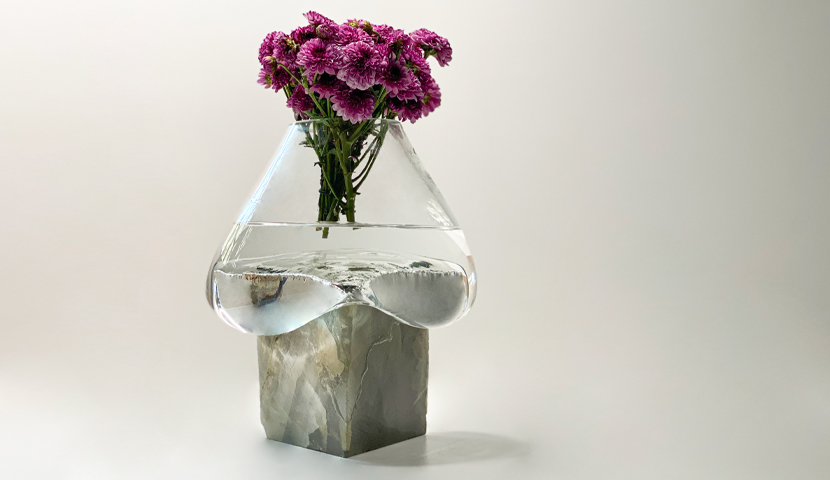 گلدان شیشه ای لاویا با پایه سنگ ماه های تولد